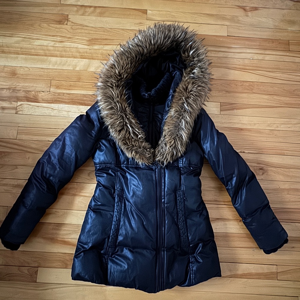 Stylish black Puffer Jacket with Faux Fur Hood